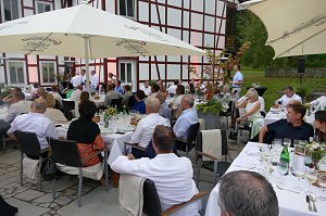 Exklusives Event bei Autohaus Peter mit Günther Jauch als Ehrengast