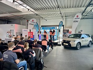Die Ausdauersport-Elite war in unserem Suzuki-Autohaus zu Gast
