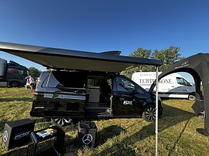 Bilder vom Bergwitztriathlon 2025. Sowohl von der Atmosphäre vor Ort, vom Autohaus Peter Stand, vom #TeamPeter und vom Wettkampf an sich.