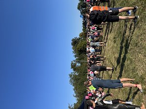 Bilder vom Bergwitztriathlon 2025. Sowohl von der Atmosphäre vor Ort, vom Autohaus Peter Stand, vom #TeamPeter und vom Wettkampf an sich.