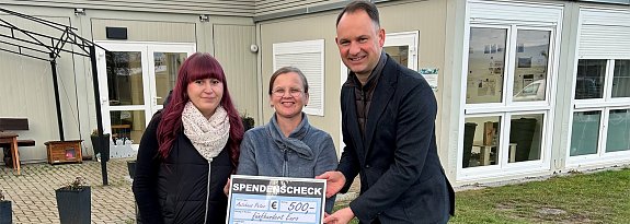 Das Tierheim freut sich &uuml;ber die Spende